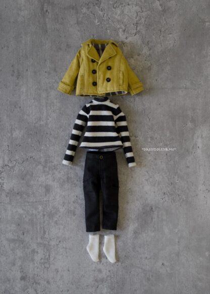 Double Breasted Blazer, Long Sleeve T-shirt, Crop Pants, Ankle socks - Image 2