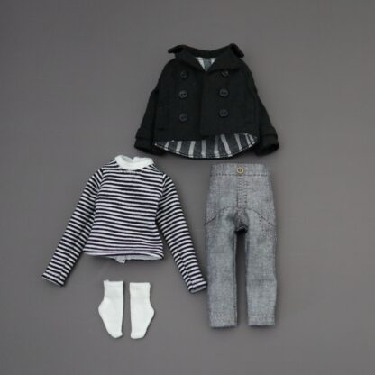 Double Breasted Blazer, Long Sleeve T-shirt, Crop Pants, Ankle socks - Image 4