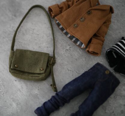 Single Breasted Blazer, Sleeveless Crop top, Skinny Denim Jeans, Messenger Bag - Image 3