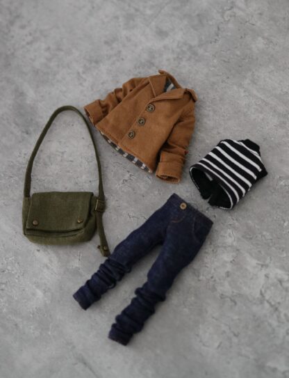 Single Breasted Blazer, Sleeveless Crop top, Skinny Denim Jeans, Messenger Bag - Image 7