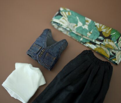 T-shirt, Vest, Wide Pants, Head Scarf Set - Image 5