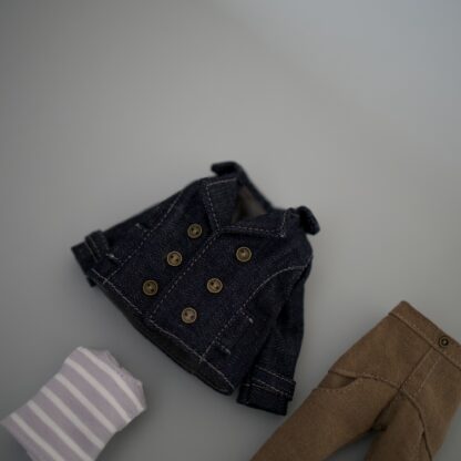 Double Breasted Denim Blazer, No Sleeve Cropped T-shirt, Crop Pants, Ankle socks - Image 5