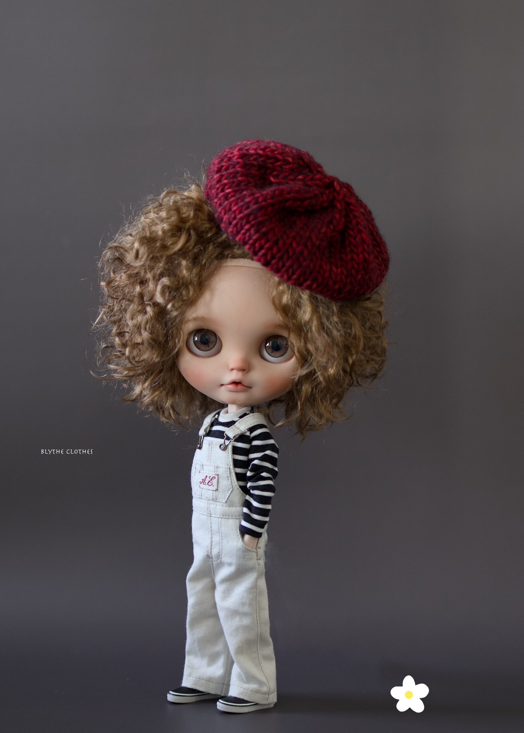 Long Sleeve T-shirt, Overall, Knitted Beret